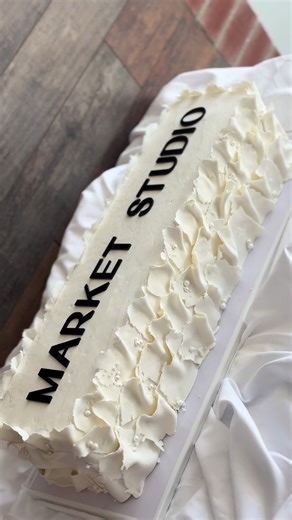 Long Cake Decorating Tutorial for Beginners