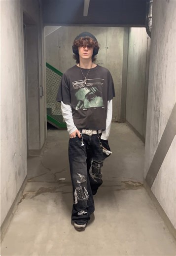 Explore Kershaw Fashion Trends for Alternative Style