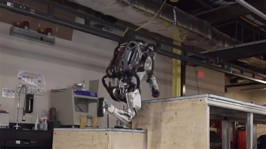Boston Dynamics robot shows off its parkour skills
