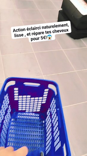 1.1M views · 9.4K reactions | Action éclairci naturelement, lisse , et répare tes cheveux pour 5€! #astuce #test #lissage #cheveux #eclaircissant #jojoba #huiledecoco #huiledejojoba | SissiAstuce BonPlan | Facebook