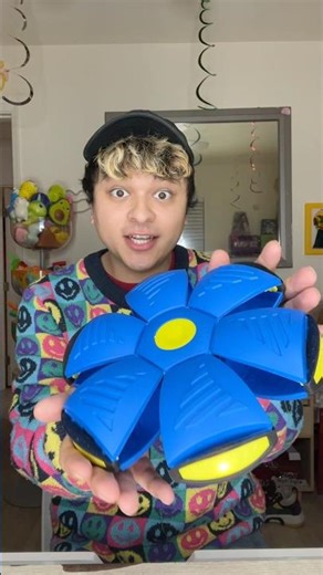 Who else remembers UFO balls?! 👽🛸 #early2000s #throwback #vintage