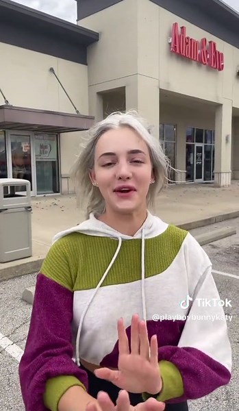 Meet Katy Belle: DVD Signing Event