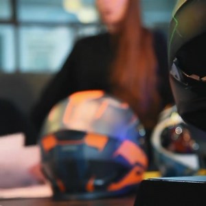 DISEÑO HAWK. Pensamos, diseñamos, desarrollamos y producimos nuestros cascos pensando en cada detalle desde el inicio. Hawk Helmets . #juntosencadacamino #hawkhelmets #seguridad #industriaargentina #producciónnacional #diseñohawk #Teamhawk | Gustavo Morea