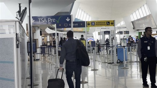 'It is very, very crazy': Travelers arriving in Buffalo describe delays at bigger airports