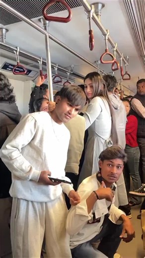 Hilarious Prank in the Metro That Will Make You Laugh