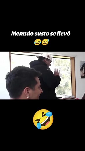 Un pequeño saltito de kingleon🤣😂 😅#basichouse #humor #kingleon