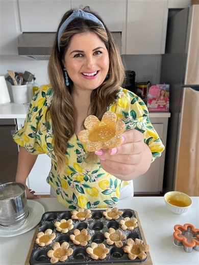 744K views · 6K reactions | ONLY 3 ingredients!  MINI LEMON DAISY...