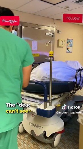 The Gay in him took over at the end😂😂☠️ #funnyvideos #funnymoments #prank #nursing #doctorsoftiktok #viraltiktok #foryoupage #mortuarytiktok #mortuarylife #morgue #morguelife #nursingtiktok #nursinghumor #mortuaryprank #aprilfools