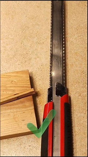 DIY Turn a Utility Knife into a MINI HACKSAW in 15 Seconds!