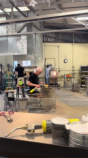 Staunton Day 2! Today included glassblowing more antiques and a whole lot more including a visit to western state hospital an old abandoned “lunatic” asylum that deserves its own video! #staunton#antiques #glassblowing