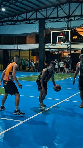 4.4K views · 28 reactions | DBZ Basketball | 5K Kicks Basketball | Facebook