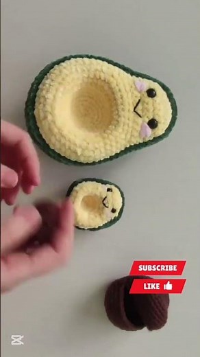 Crochet Avocado / Heklani Avocado inspired by @zoranapopovic691