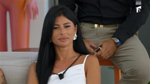 77K views · 715 reactions | Au râs, au glumit, dar au și ales. Fetele au spus cu cine vor merge la următoarele date-uri. V-a surprins vreo decizie luată de ele? | Temptation Island - Insula Iubirii | Facebook