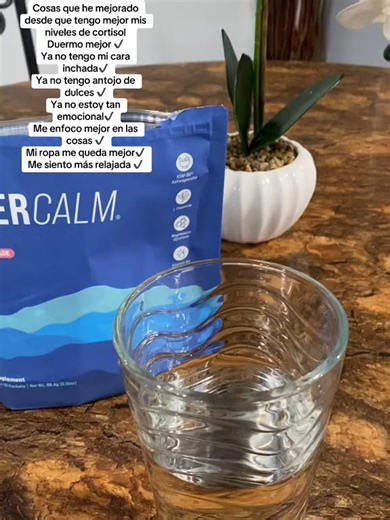 No puedes controlar todo lo que pasa a tu alrededor… Pero sí puedes cuidar tu bienestar 🌿 Super Calm — tu aliado para descansar, desconectar y recuperar tu paz interior 💚 #Autocuidado #Bienestar #Vitaléa #SuperCalm