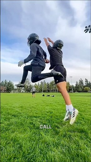 This Athlete Makes Every Catch Look Fake 🤯 (realdockery)