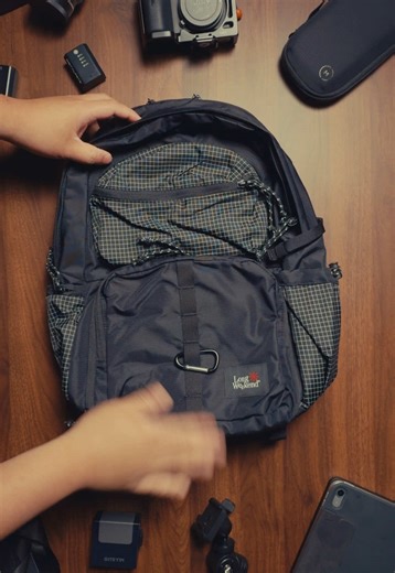 Camera bag that doesn’t look like a camera bag with the Long Weekend Morro Convertible Backpack! ☀️ This bag can carry all your gear wirh no bulk. #whatsinmybag #camerabag