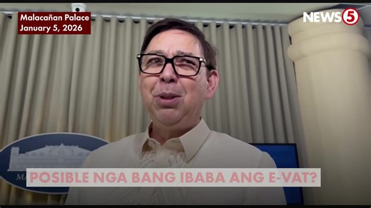 FROM 12% TO 10% NA E-VAT? Magiging malaking konsiderasyon ang nasa P1.6-T na halaga ng utang ng gobyerno sa panukalang ibaba ang Expanded Value-Added Tax (E-VAT) mula 12% sa 10%, ayon kay Executive Secretary Ralph Recto. Tumanggi naman siyang magbigay ng pahayag nang tanungin hinggil sa mga isyu ng 'bonus' sa mga kongresista, umano'y pork barrel sa 2026 national budget, at ang kontrobersyal 'Cabral Files.' | via Maricel Halili For more videos, visit us at www.news5.com.ph | News5