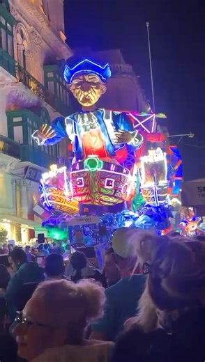 🎭🇲🇹 Malta Carnival — Day 2! The crowds are bigger, the lights are brighter, and the vibes are unstoppable ✨ Valletta is alive tonight with colour, music and pure joy! #MaltaCarnival #Day2 #CarnivalMalta #Valletta #VisitMalta #MaltaLife #IslandVibes #FestivalVibes #MaltaMoments #TravelMalta #MalteseIslands #ColoursOfMalta #ExploreMalta #Maltagram #MediterraneanVibes #StreetFestival #TravelEurope #MaltaPhotography #CarnivalNight #WinterInMalta | Colours Of Malta