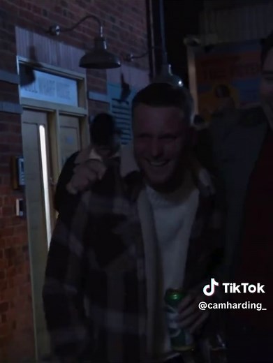 Catch me on last nights episode of #eastenders #eastendersmoments 🍻