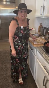 372K views · 5.8K reactions | Comment “Cookbook” and I’ll send you a link to my recipes! 六‍❤️ Check your DMs after! Buon Appetito!  #homemade #authentic #italianfood #grandma #recipe #antoinettesitaliankitchen #sunday | Antoinette’s Italian Kitchen | Facebook