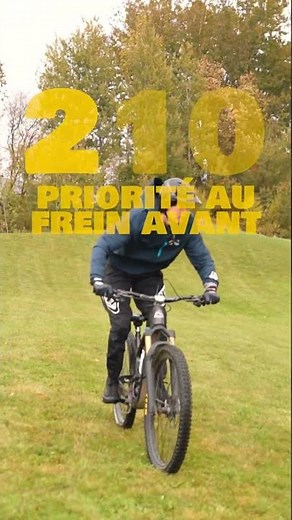 Erreur fréquente : le frein avant dans un virage !🙅‍♂️❌