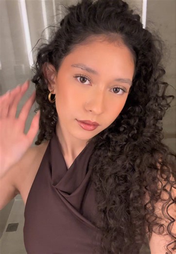 Curly Makeup Routine You'll Love