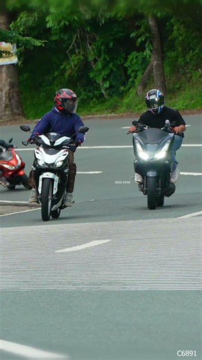 Winner X vs PCX #cornering #motorcycle #racing #pcx160 #winnerx