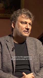 Jonas Kaufmann says, "Some arias in our repertoire accompany us throughout our career. Like in a lifelong relationship, we can encounter the same pieces again and again. I recorded 2 Puccini arias on my very first album, and now on my latest album, “Puccini: Love Affairs,” I recorded “Che gelida manina” and "E lucevan le stelle" 17 years later. I hope you enjoy listening to these arias, alongside a collection of duets on this album devoted to Puccini." 🎧: jonaskaufmann.lnk.to/pucciniloveLF | So