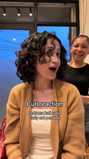 Curly Cut for Short Hair: A Styling Guide