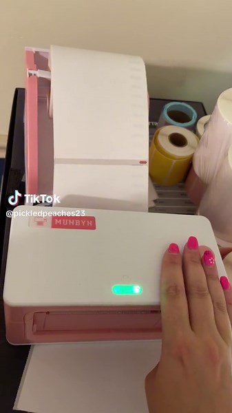Printing shipping labels with my @MUNBYN #thermalprinter #bestpurchaseever #smallbusinessowner #teacher #lifehacks #paypalshipping #easypeasylemonsqueezy #fyp #tutorial