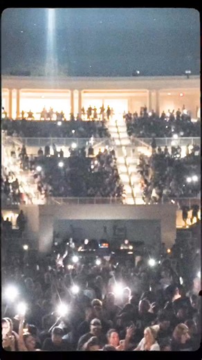 We gotta stay fly(yyyyyyyy) 😎 Three 6 Mafia is coming August 21 with Bone Thugs-N-Harmony and we’re throwing it way back. Catch the show then hit AMP Underground for the afterparty. 🎧 bit.ly/BoneThugsandThree6_AMP | Walmart AMP