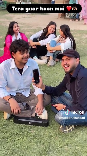 Teraa Yaar Hoon Mai - friendship video caption ideas
