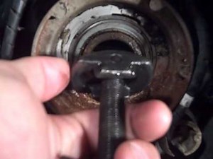 1989 Mercruiser 4.3 V6 - Transom Assembly Install - Gimbal Bearing Removal #1