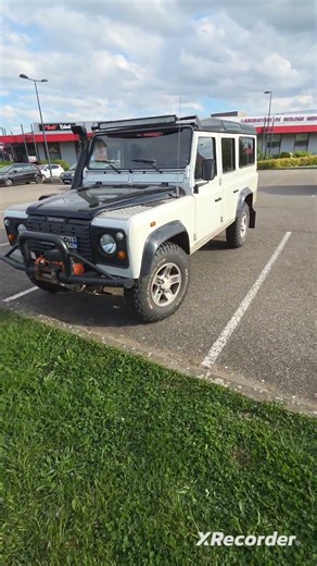 Land Rover Defender 110, year 2005