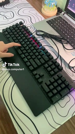 Bàn Phím Cơ Gaming Hiệu Ứng LED Rainbow Ku520