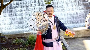 Doctor Stranger Things Cosplay Wins All the Eggos — GeekTyrant