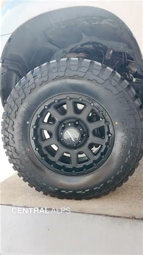 2007 Toyota Tundra | 4.5" Rough Country Lift | 18" Pro Comp Wheels | 35" Rovelo Tires