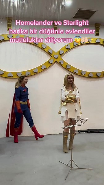 The Boys’u izlediniz mi? #homelander #starlight #homelandercosplay #starlightcosplay