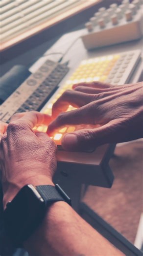 #monome #grid #iii first script test #opz #lua