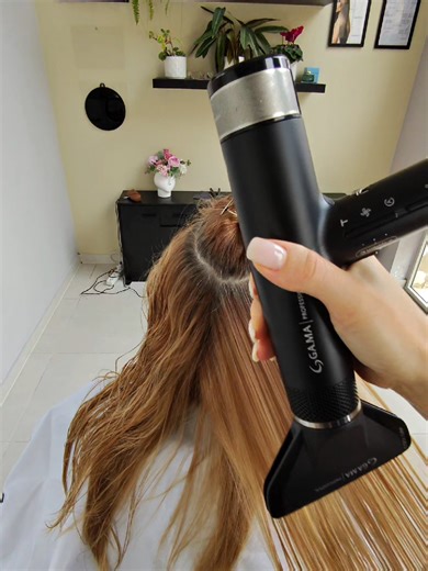 Mastering Blowout Techniques with Round Brush