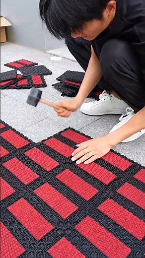 This Interlocking Floor Mat Is Built Different 😮