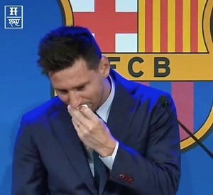 79K views · 1.4K reactions | Lionel Messi in tears as he says goodbye to Barcelona 梁 Full video link | https://youtu.be/15KwZO9eR9o | A e s t h e t i c S o u l s | Facebook