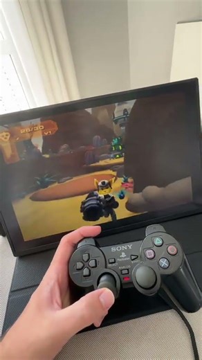 HDMI converter to play PS2 on modern TVs #digitnow #playstation #techretro #retrogaming #ps2