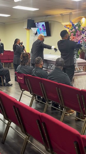 Final closing and viewing; Recessional and departure of the family. Deborah Ali-Williams FDIC. #celebratingalifelived #allpeoplesfuneralhome #viral #foryourpage #tiktok #funeralhome #director #funeralstory #houston #foru #foru#fypシ #funeralhomes #ladyfuneraldirector #foryoupageofficiall
