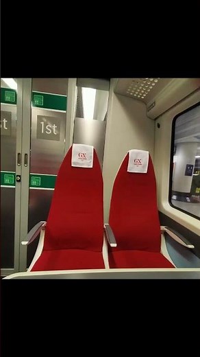 Gatwick Express 1st class - is it worth it? **With subtitles**