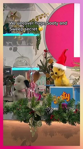 Childhood TV Secrets Revealed on Lorraine | Sooty and Sweep Uncovered
