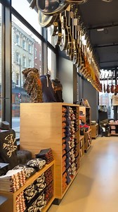 1.1M views · 20K reactions | The Gibson Garage in London | Darrell Craig Harris Bass | Facebook