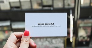 Danh thiếp chuyên dùng để… cưa gái