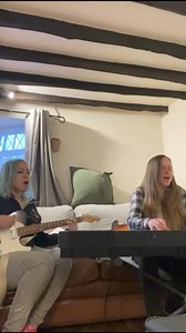 Getting ready for O2 Islington on Friday 🎉🎉🎉 and delighted to say we’ll be playing quite a few of the tracks as a five!! 💖🔥🔥 Plus a couple of new ones! Team Razors, you know what to do! Tickets are live via the lnk in bio 🎫⏳ | The Kut