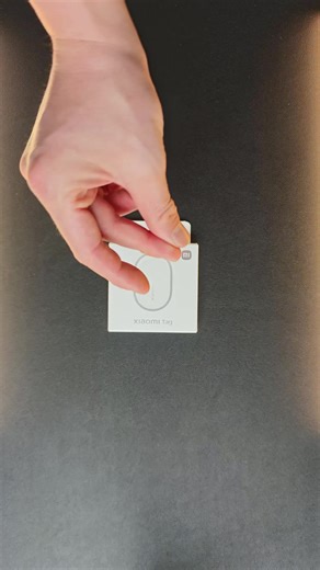 Ne perdez plus jamais vos affaires grâce au #XiaomiTag ! 🔑✨ Compact, léger et compatible avec Apple Find My ainsi que Google Android Find Hub. 🌍💪 ------- Nooit meer je spullen kwijt door de #XiaomiTag! 🔑✨ Compact, lichtgewicht en werkt met zowel Apple Find My als Google Android Find Hub. 🌍💪 #Unboxing #XiaomiBelgium